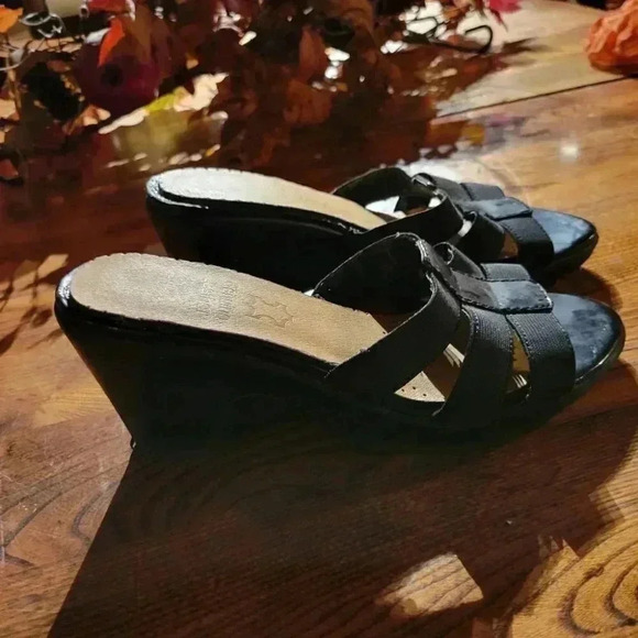 Dexter Black  Strappy Slip In Wedge Heel Shoe size 6 - Picture 9 of 9